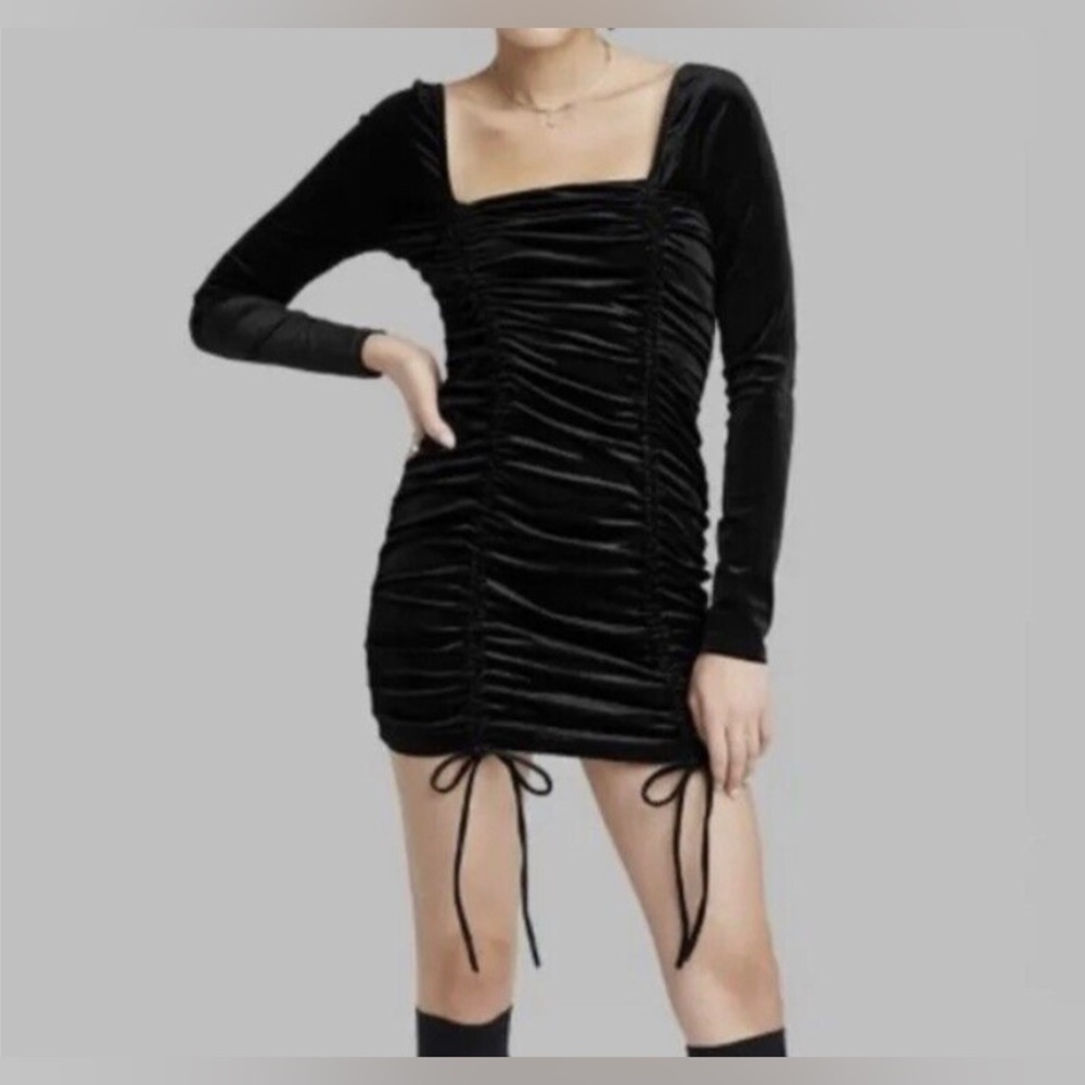 Black Ruched Velvet Long-Sleeve Mini Dress